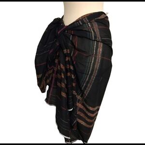 Hermosa Sarong black print NWOT 41x80